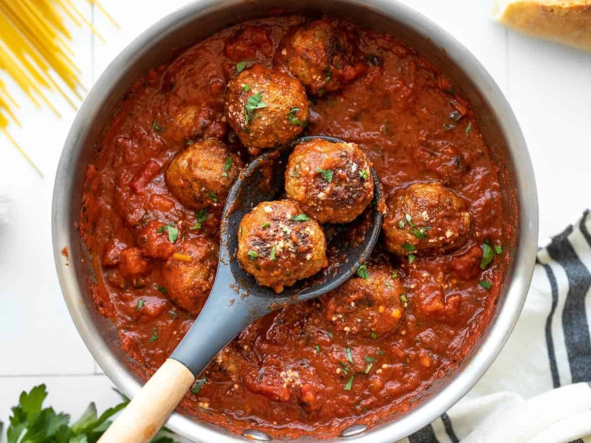 Easy Meatballs in Tomato Sauce Recipe