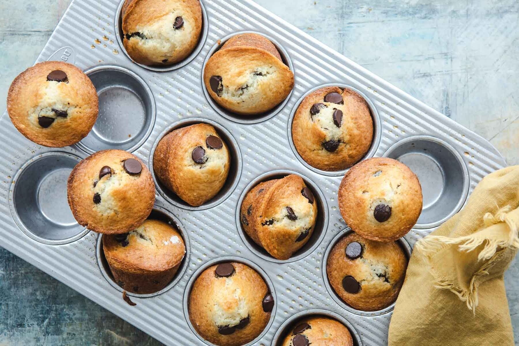 How to Make Cake Bite Muffins in the Ninja Foodi
