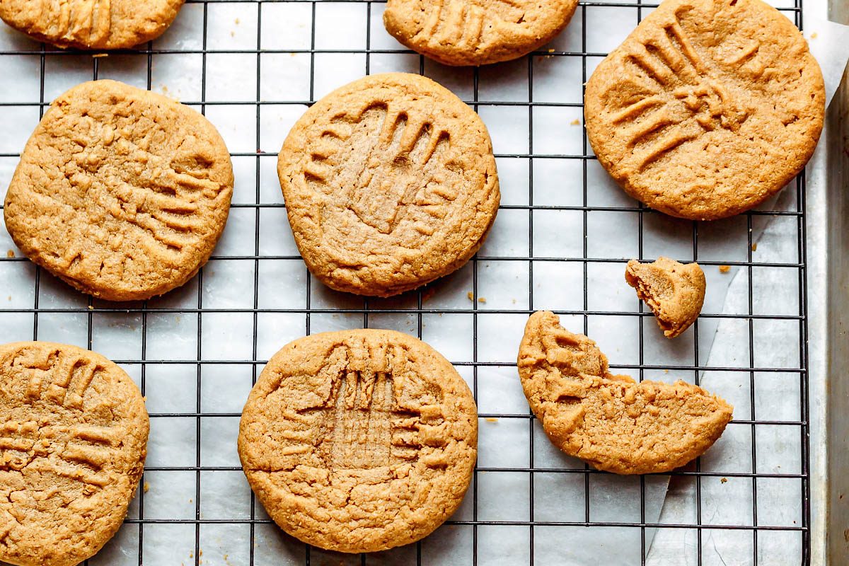 How to Make Keto Peanut Butter Cookies