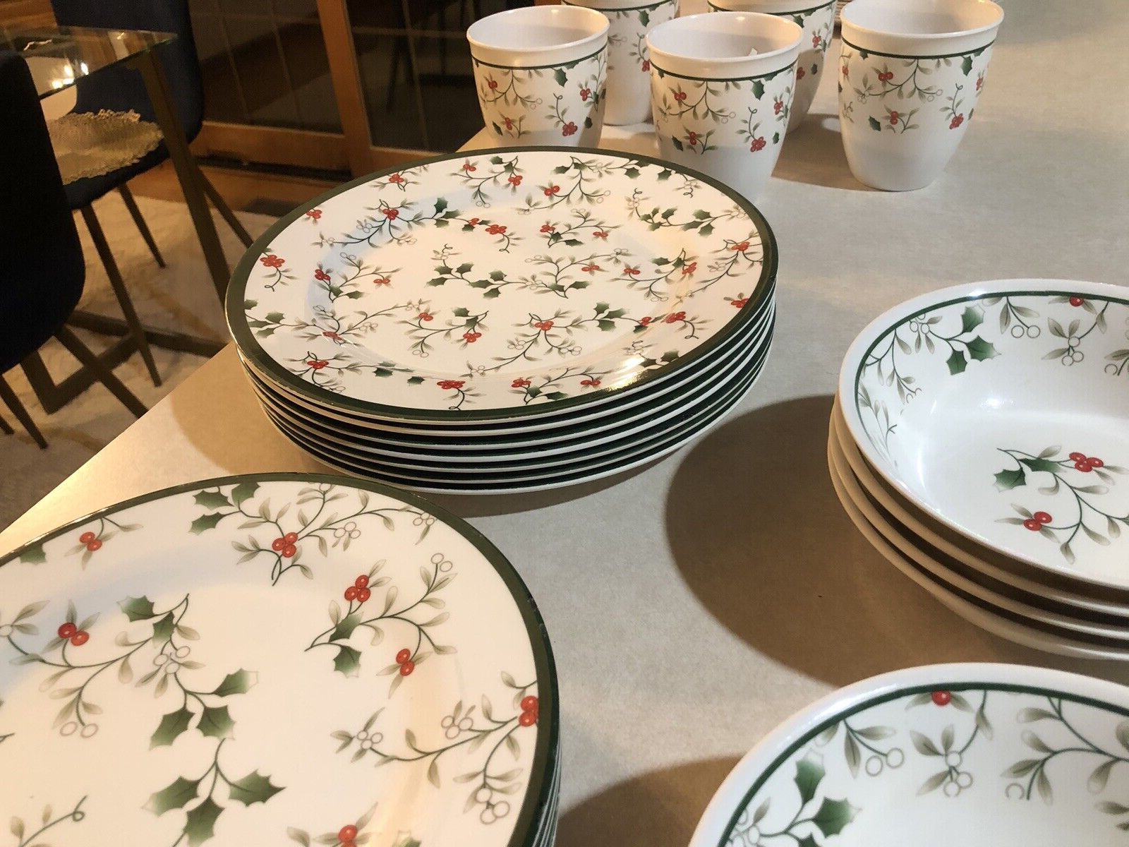 Pfaltzgraff Winterberry Dishes Collection