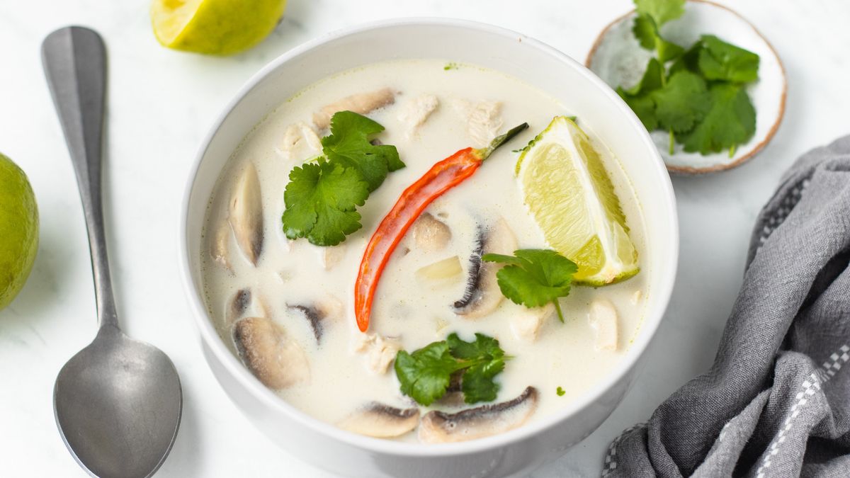 Tom Kha Thai Coconut Milk Soup Recipe