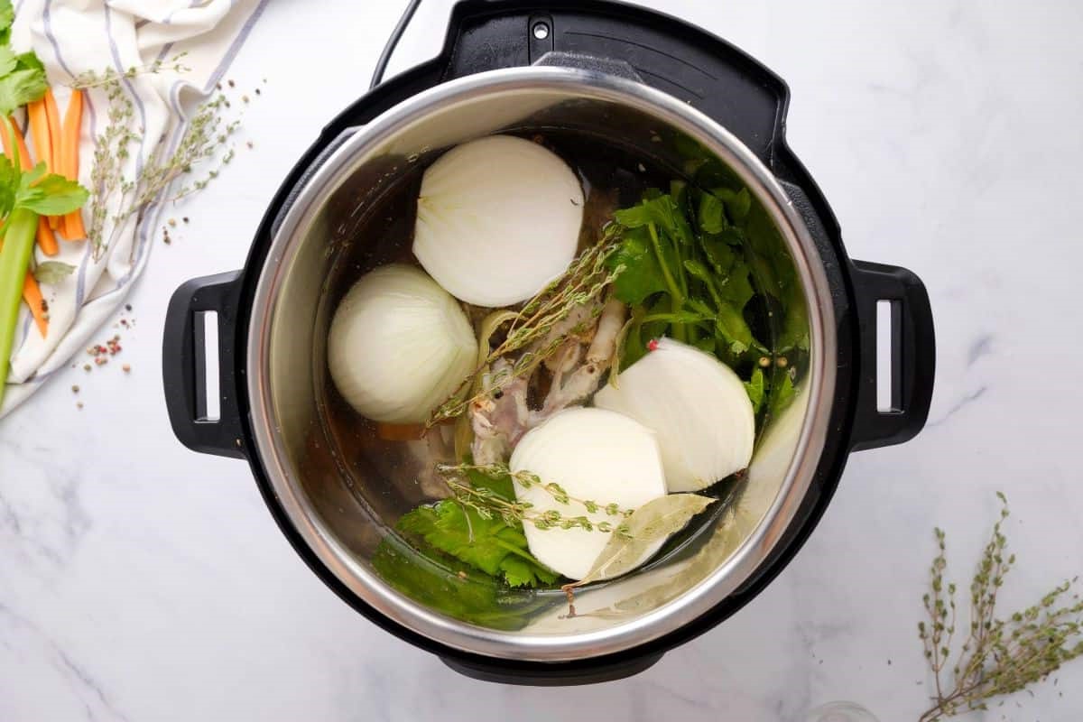 Instant Pot Chicken Broth Recipe: Simple Steps