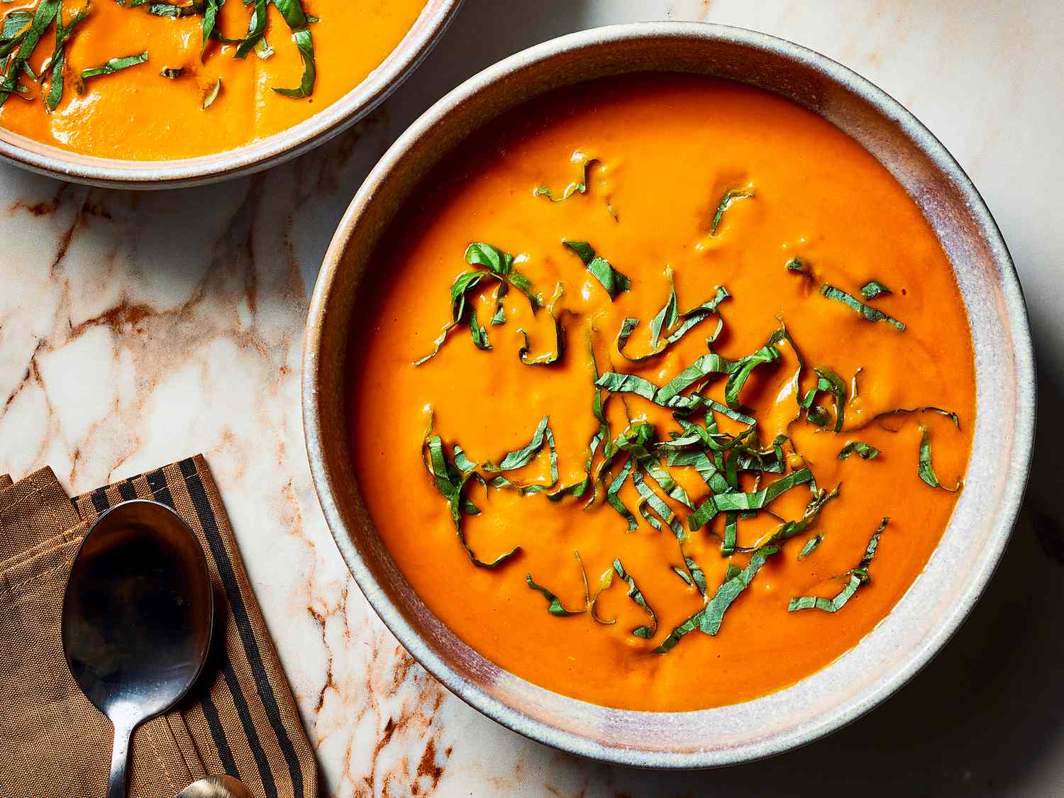 Instant Pot Tomato Soup Recipe: Simple & Hearty