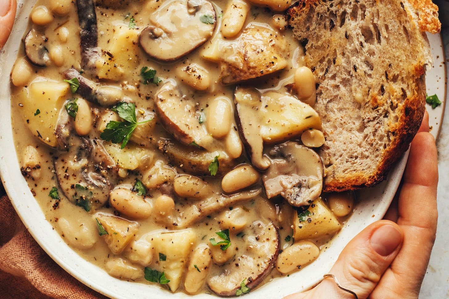 White Bean and Mushroom Stew Recipe