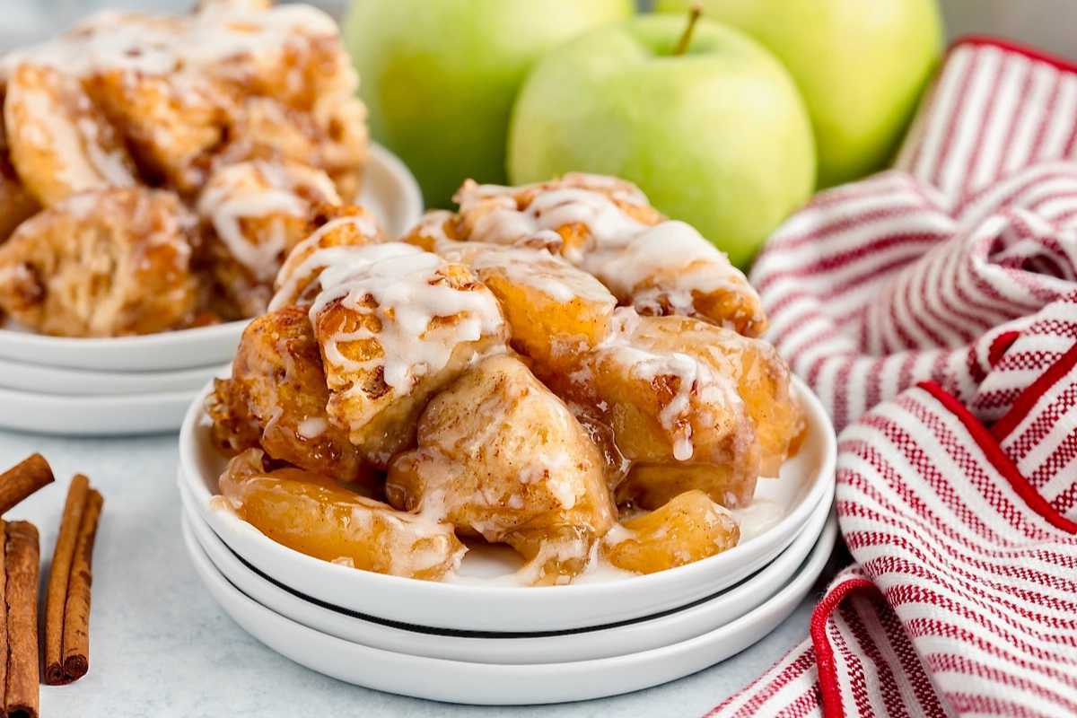 Cinnamon Roll Apple Pie Filling Casserole Recipe