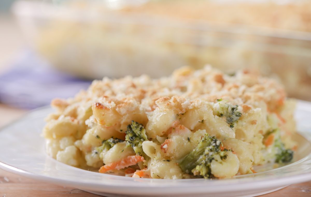 Veggie Mac and Cheese Casserole Recipe