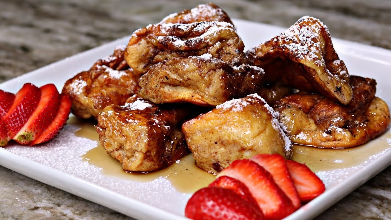 hawaiian-roll-french-toast-casserole-recipe