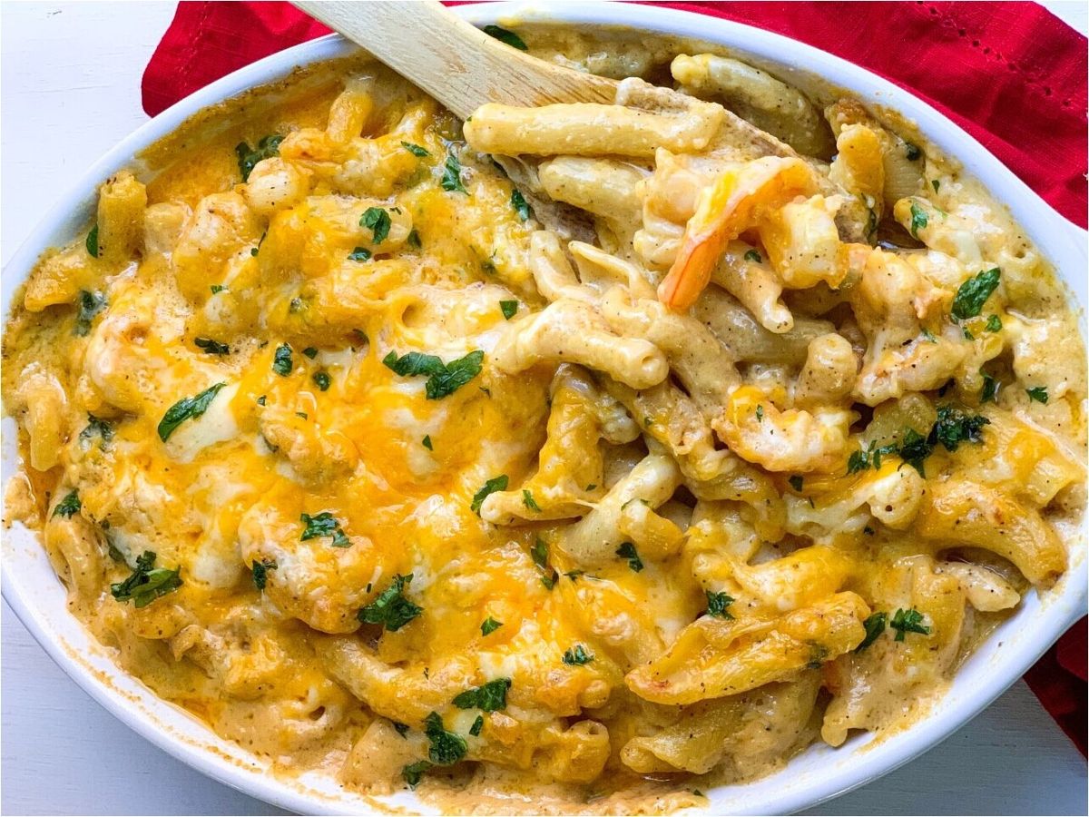 Shrimp Mac and Cheese Casserole Recipe