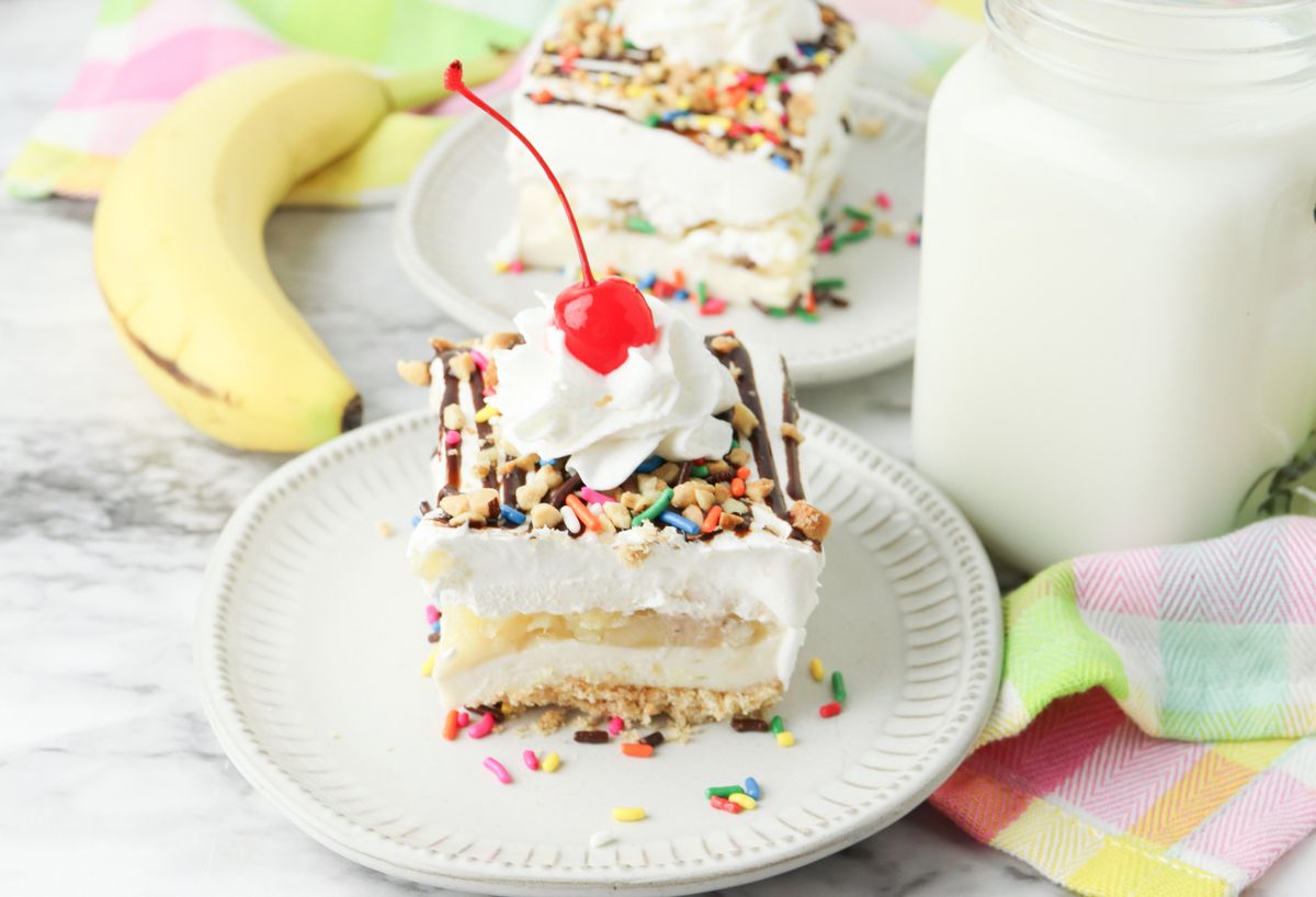 Banana Split Cake Recipe