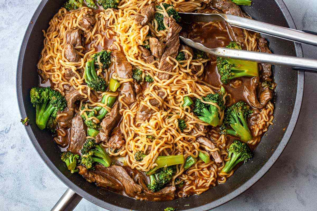 Broccoli and Ramen Noodle Salad Recipe