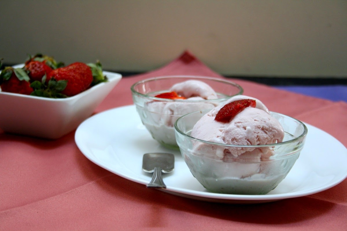 Eggless Strawberry Ice Cream Recipe