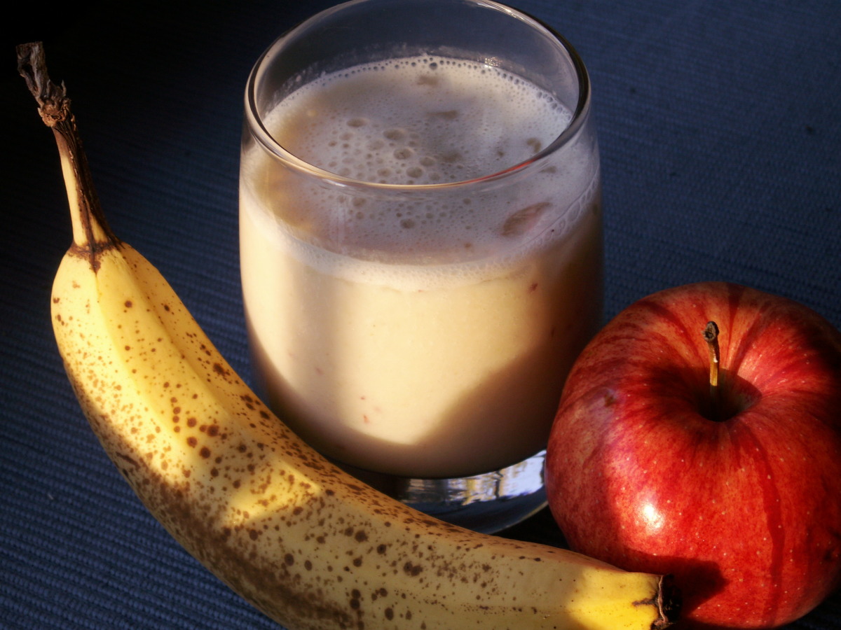 Pineapple and Banana Smoothie Recipe
