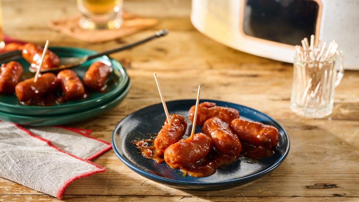 Slow Cooker Cocktail Smokies Recipe
