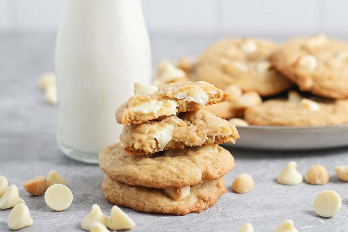 White Chocolate Macadamia Nut Cookies Recipe